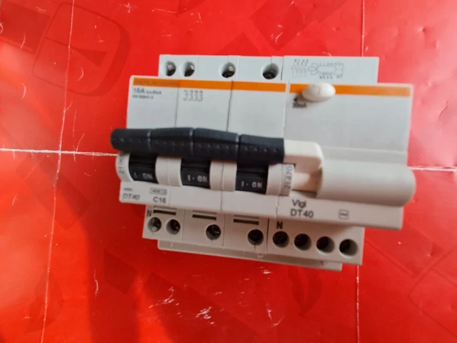 Disjoncteur Différentiel Schneider Acti9 IDT40 16A Courbe C - 1P+N 30mA Type A