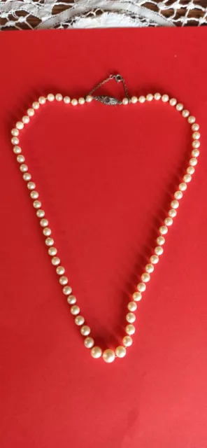 Bijoux ancien collier avec des perles de culture fermoir en argent 835