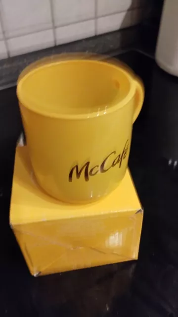 McDonalds McCafe Tasse 2022, gelb, Neu&OVP, Oster-Aktion, Kaffee Tasse, Glas