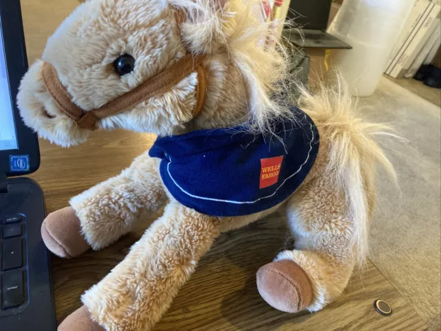 2015 Wells Fargo Legendary Pony Horse, Nellie 14" with Blue Blanket