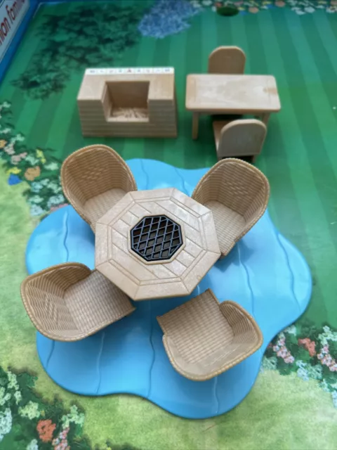 sylvanian families Wicker Chairs And Grill Set With Blue Sea Plate