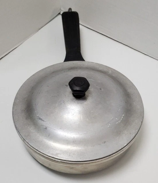 VTG Miracle Maid Cookware G2 7" Cast Aluminum Skillet Pan w/Lid Wooden Handle