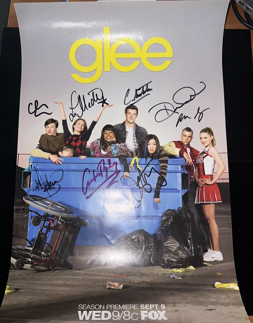Glee Season 1 Cast +8 Signed 11x17 Premiere Photograph - RARE - JSA XX97655 Glee Season 1 Cast +8 Signed 11x17 Premiere Photograph - RARE - JSA XX97655