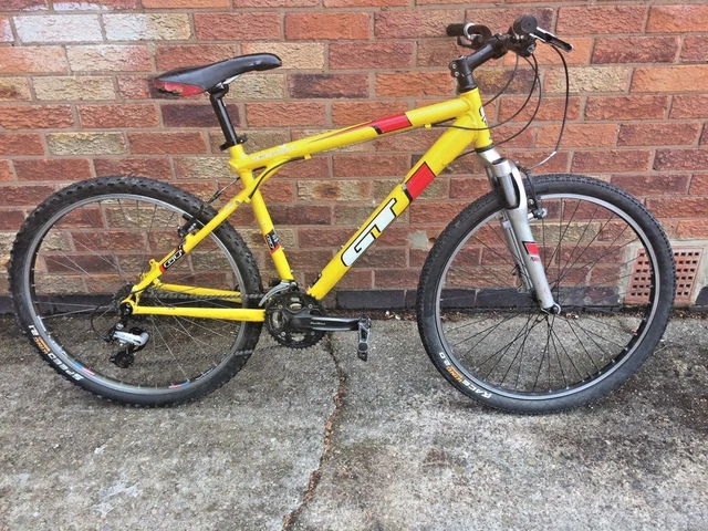 GT AGGRESSOR Mountain Bike In Yellow 19