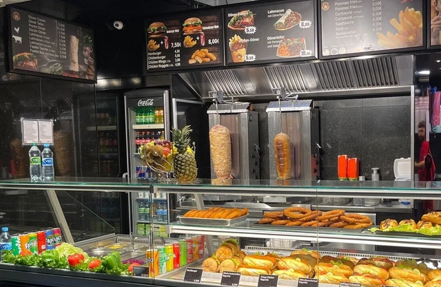 döner laden, Dönerladen zum Verkauf im Hauptbahnhof in Gelsenkirchen döner laden, Dönerladen zum Verkauf im Hauptbahnhof in Gelsenkirchen