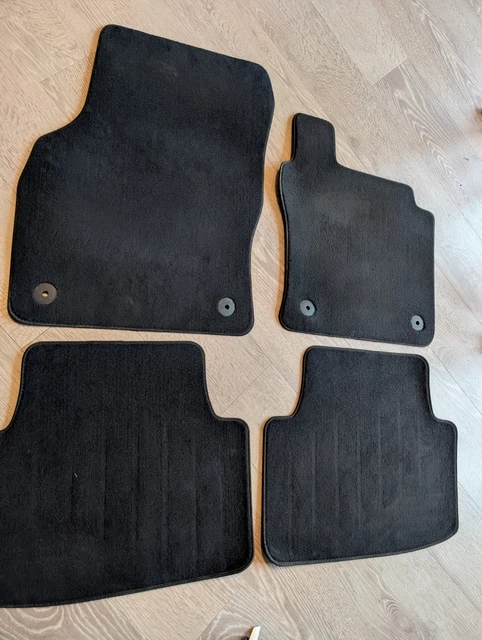 Genuine VW MAT SET Passat B8 Estate 2018