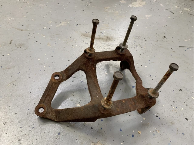 1986-1988 Toyota Supra MK3 7MGE Ac Compressor Bracket