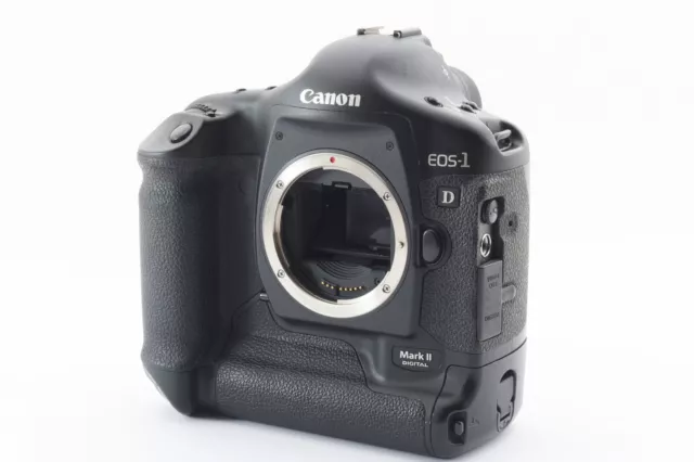 [EXC+5] Canon EOS-1D Mark II 8.2MP Digital SLR Camera Body From JPN
