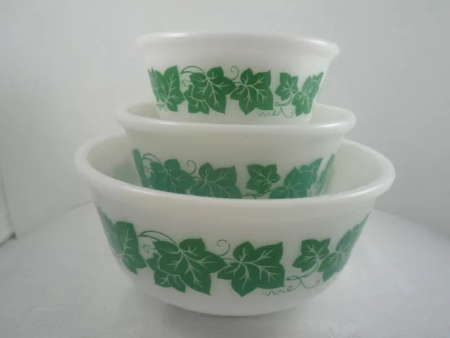 Hazel Atlas Mixing Bowls Set of 3 Nesting Bowls Green Ivy 5", 6", 8"