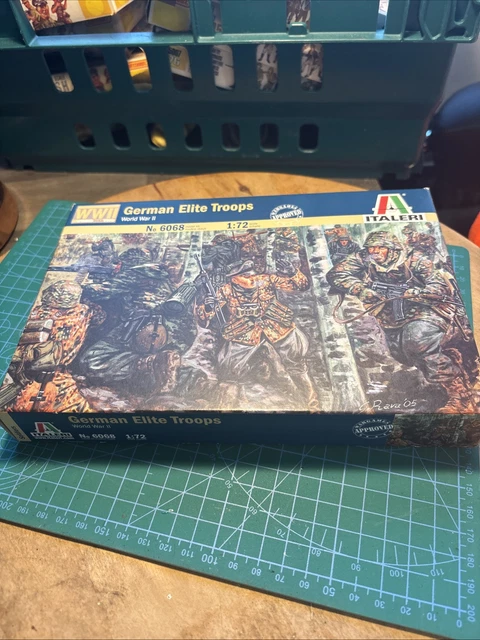 Figurines Italeri 1/72 - Troupes D'élite Allemandes WWII (48 Figurines, 16 Poses) - Neuf