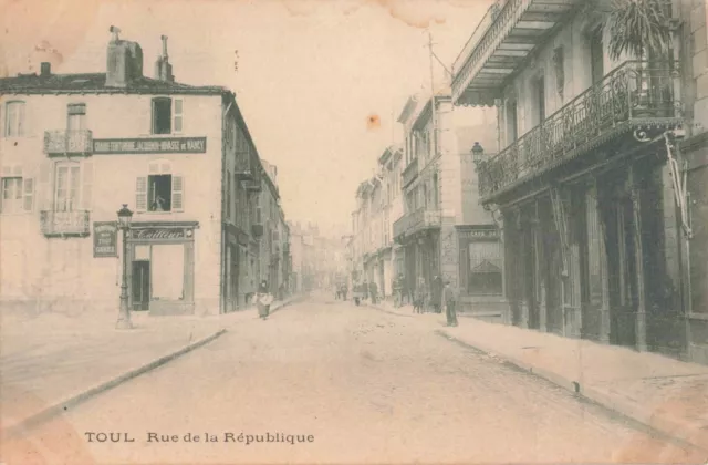 Cpa Meurthe Et Moselle 54 Toul Rue De La Republique