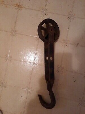 antique well wheel pully primitive cast iron 19 inch swivel hook