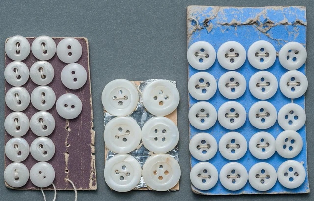 Lot De 20 Boutons Anciens En Verre - Transparents, Ronds, Excellent état