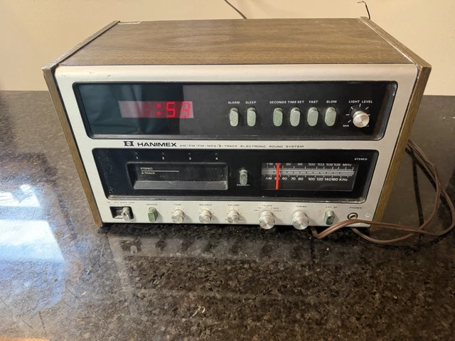 VINTAGE H-2000 PIONEER 8 Track Player w/AM FM Radio For Parts or