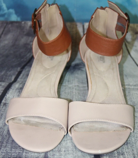 Cushion Walk by Avon Block Heel Sandals Ankle Strap Faux Leather Size 9