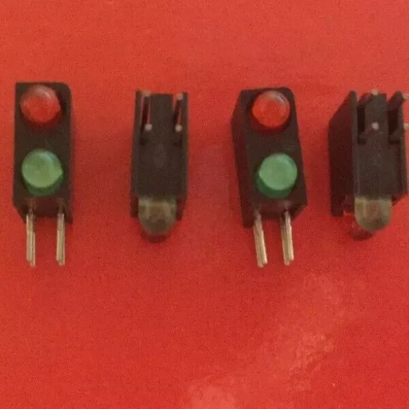LED Bi-Level Bi-Color Green/Red 650nm 4-Pin  LOT OF 15 DIALIGHT