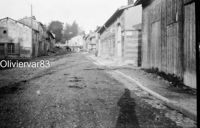 Film photo négatif 9x12 cm - une rue de VALMY Marne