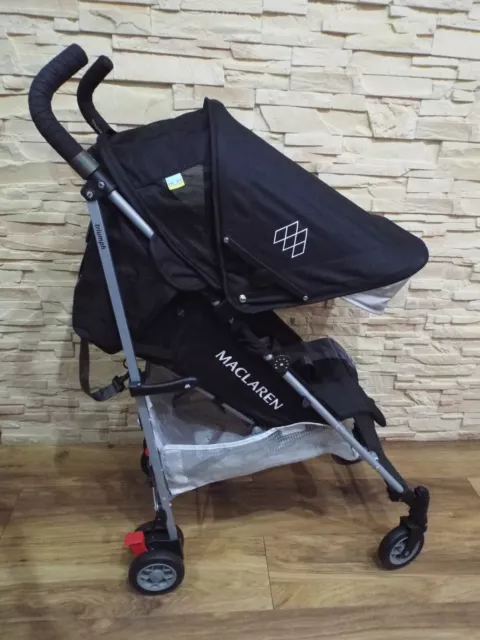 2021 MACLAREN TRIUMPH STROLLER BLACK GREY HARDLY USED
