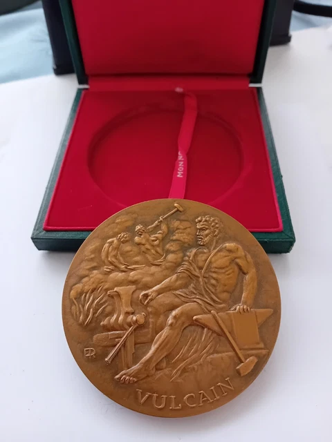 1542# JOLIE MÉDAILLE En Bronze " Pétanque " 100° Anniversaire EUR 33