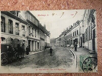 * Carte Postale - NORD - 59 - MAUBEUGE - Rue de la République