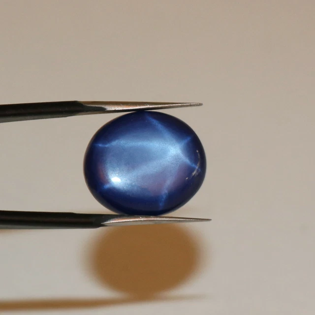 Natural Star Sapphire 10 Ct. 6 Rays Oval Shape Loose Stone Certified STR-17