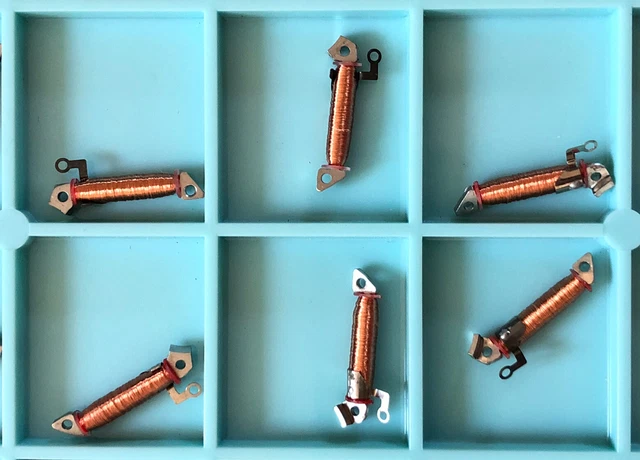 Lot Aiguilles R184 NOS LOT De 10 AIGUILLES SECONDE Pour Montre LIP électrique R184 - NOS (New Old Stock) - Neuf Sans étiquette Pièces Montre LIP Aiguilles