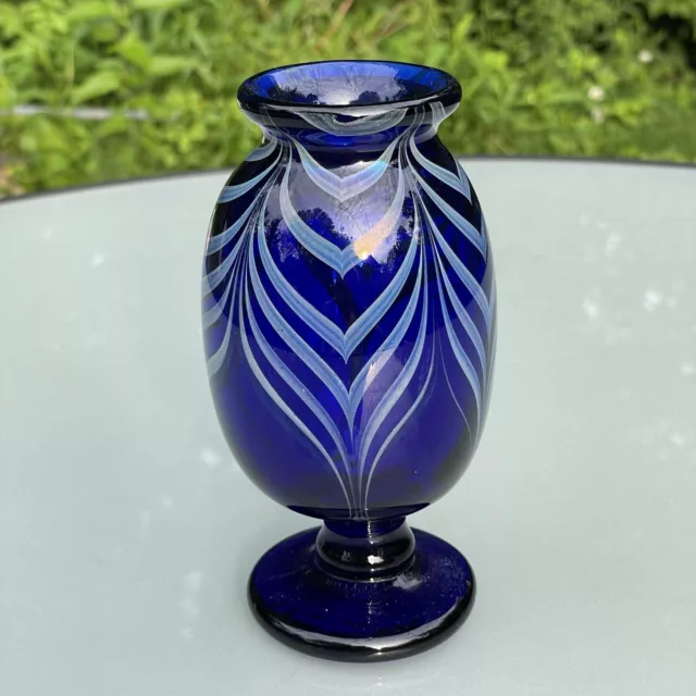 Cobalt Blue Pulled Feather Art Glass Vase Signed O’Brien Hand Blown 6 In Footed