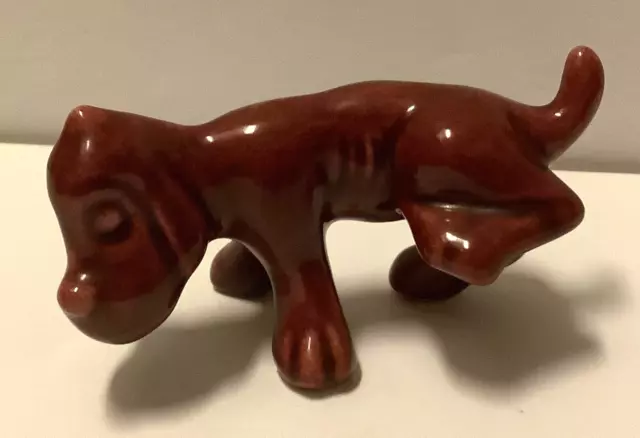 Vtg Camark Pottery Maroon Naughty Hound Dog Lifting Leg Novelty Figurine 4.5” l