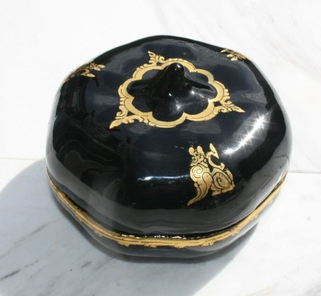Vintage Asian Burmese Lacquerware Pumpkin Gourd Box Black Gold