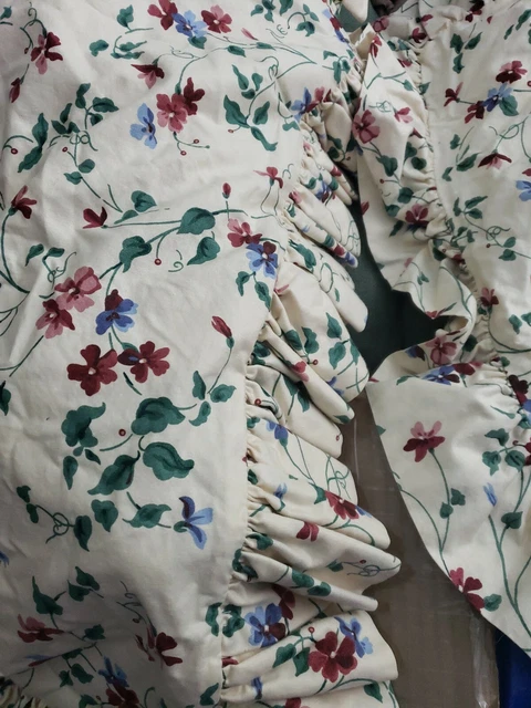Vtg Waverly Ivy Floral Pillowcases Ruffled Cottage Shabby cottage core
