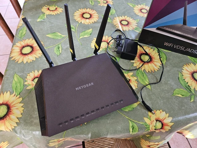 Netgear D7000 Nighthawk Wi-Fi Modem Router Wireless Ac1900