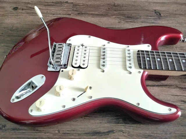 Squier Stratocaster by Fender Standard Series Electric Guitar