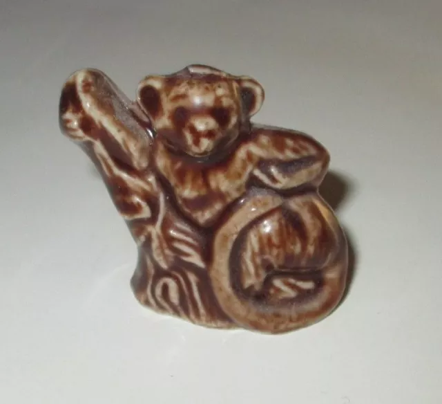 Wade Miniature Red Rose Tea Lemur Animal Series Porcelain Figurine Whimsies