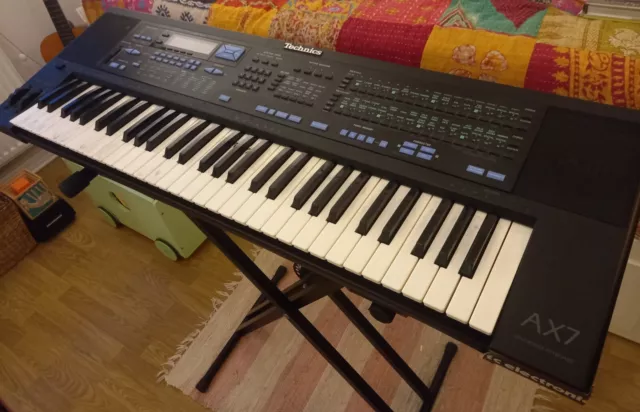 TECHNICS AX7 61 KEY 5 Octave Polyphonic Synthesiser Keyboard