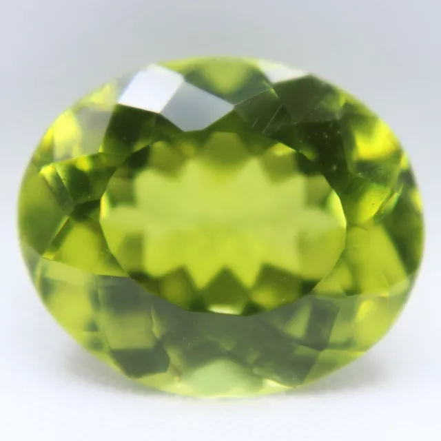 Certified Oval Shape Loose Gemstones Green Natural Sphene Titanite 6.10 Ct