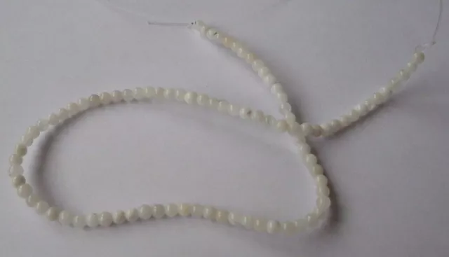 1 Strang weiße Jade natural Kugeln Perlen 4mm  zur Schmuckherstellung