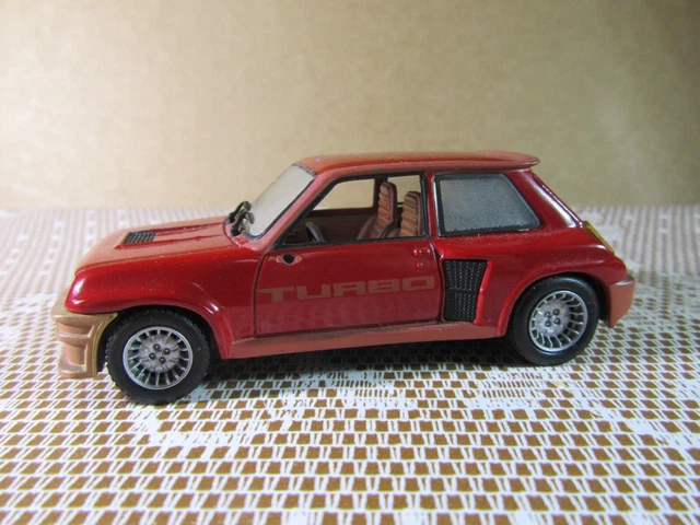 676X Universal Hobbies UH1712 Chine Renault Maxi 5 Turbo 1982 Rouge 1:43