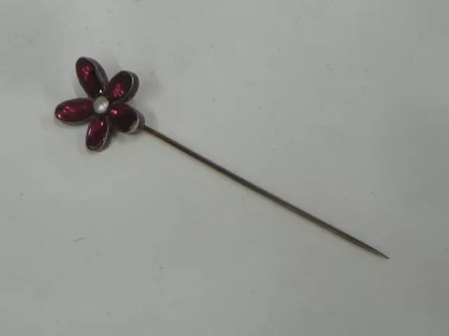 EPINGLE A CRAVATE EN ARGENT MASSIF FLEUR EN PERLE ET AMETHYSTE - 3.00gr