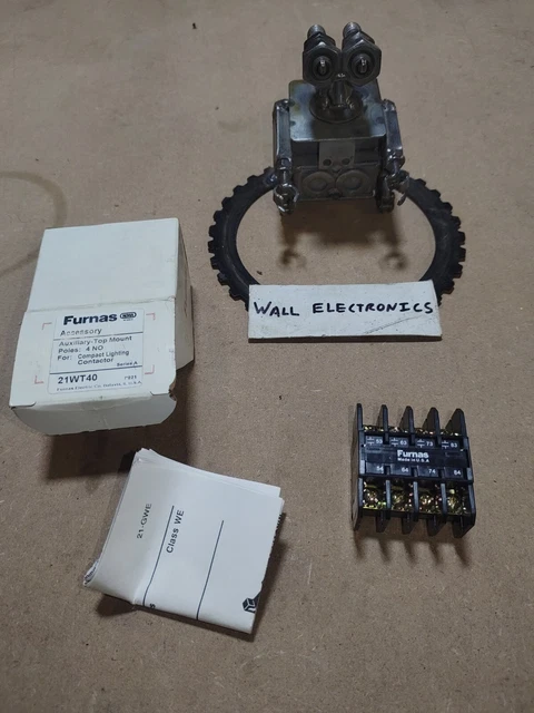 Furnas 21WT40 Auxiliary-Top Mount =NEW=