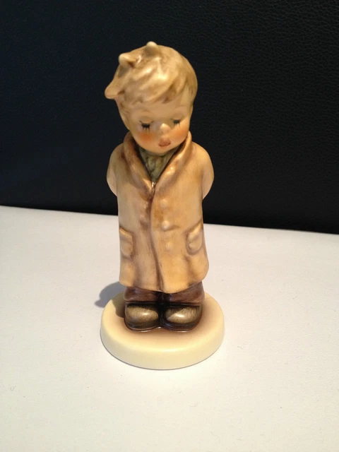 Hummel Figura 845 Primer Bajo 10 CM Primera Wahl