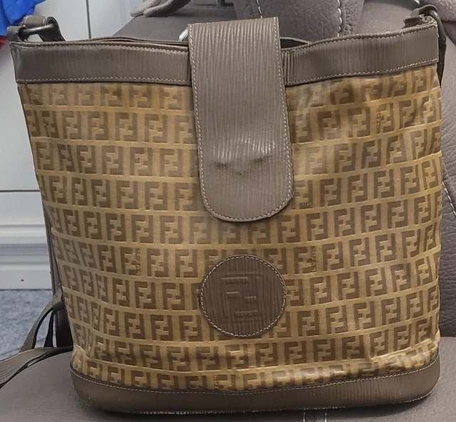 BORSA FENDI VINTAGE Molto Rara Borsa Monogram Classica Bauletto