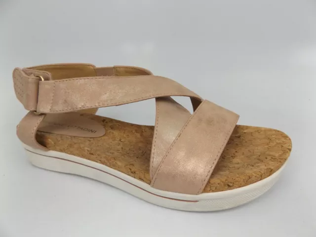 Adrienne Vittadini Womens Celie Flat Casual Sandal Size 6.5 M, Rose Gold Leather 2
