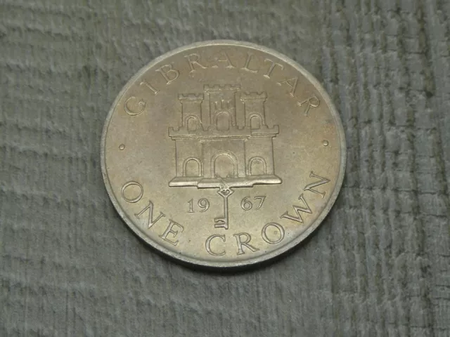 1967 Gibraltar Crown Coin Elizabeth II Arms of Gibraltar in Capsule