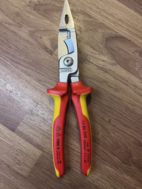 Wurth - Knipex Zange für Elektroinstallation 1386200VDE