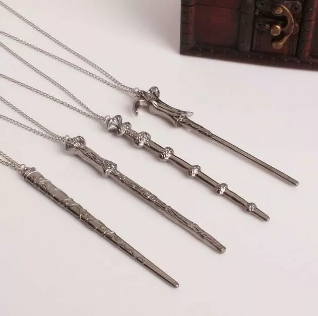 Collier Harry Potter baguette Magique HARRY ou HERMIONE argenté