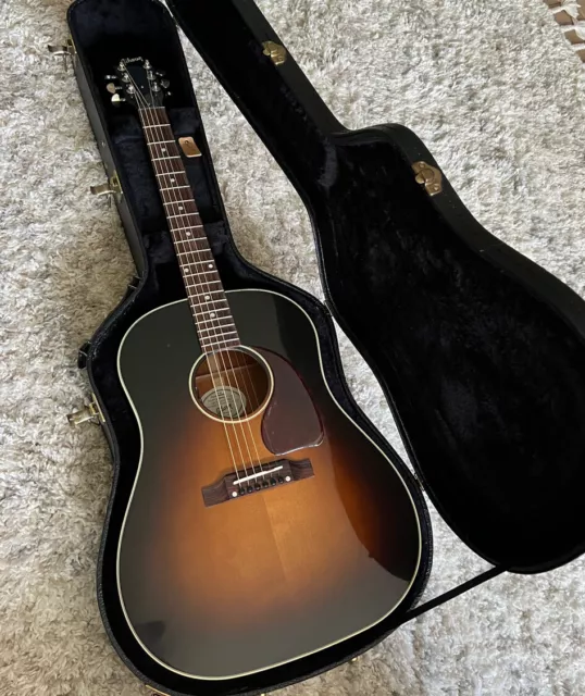 2015 Gibson J45 Standard Vintage Sunburst Acoustic Guitar