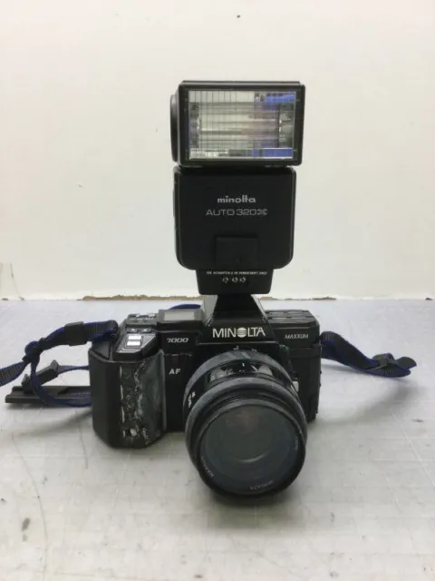 Minolta Maxxum 7000 35mm SLR Film Camera w/ Auto 320X Flash