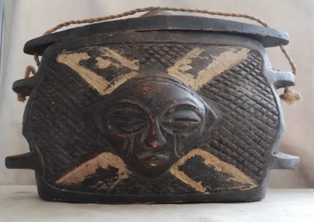 Antique hand carved medicine bag Shoulder DRC Collectable Home Decor Pharmacy
