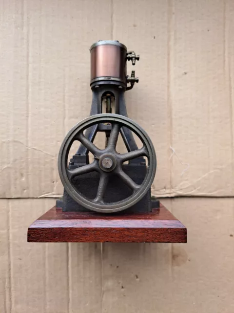 Stuart Turner Verticle Steam Engine