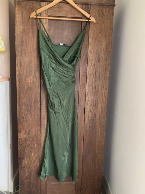 Zara emerald green viscose sweetheart midi dress size 8-10.